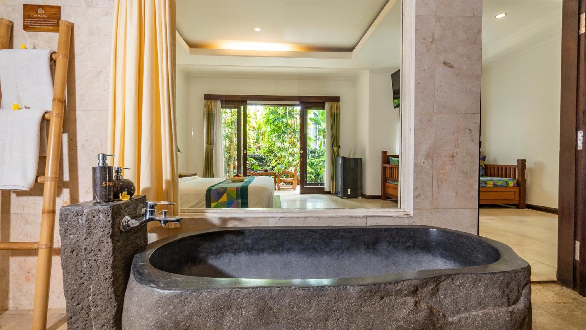 Gita Maha Ubud Hotel By Mahaputra-Chse Certified Extérieur photo