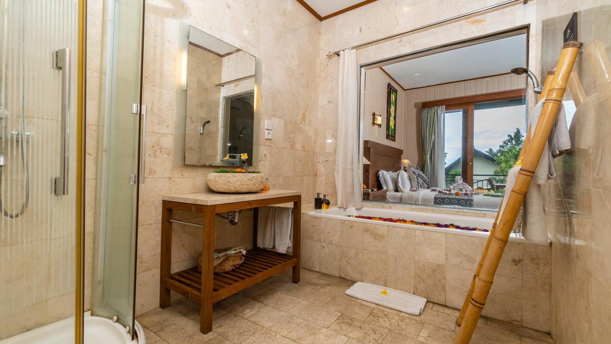 Gita Maha Ubud Hotel By Mahaputra-Chse Certified Extérieur photo